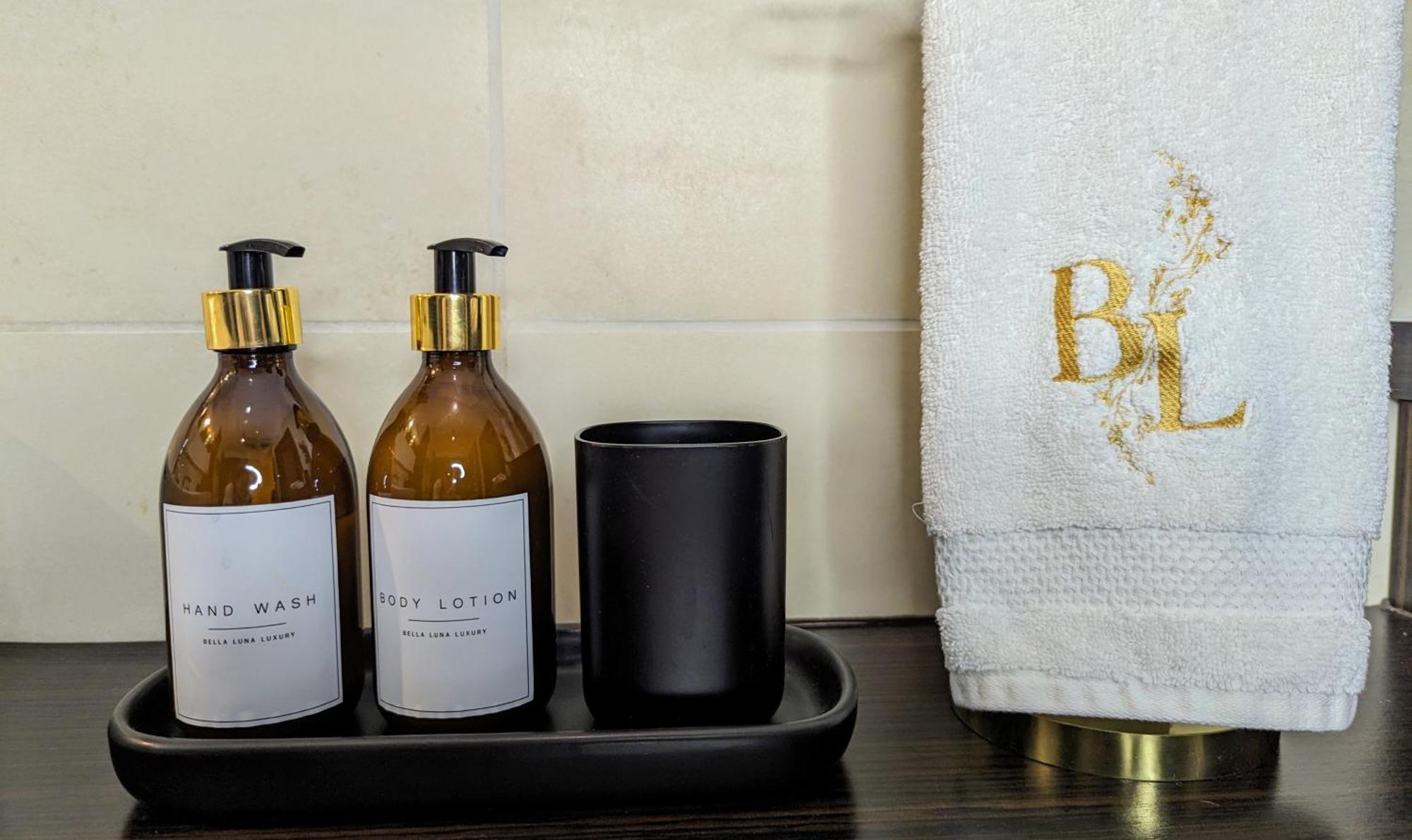 Bella Luna Luxury Suites - Chic Residence In Historic Square Varsovie Extérieur photo